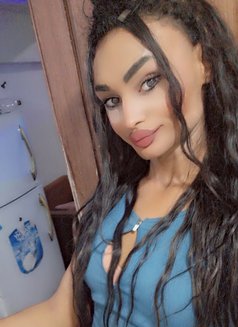 Dana. مساج - Transsexual escort in Beirut Photo 9 of 10