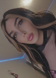 Dana Lebanon - Acompañantes transexual in Mississauga Photo 6 of 9