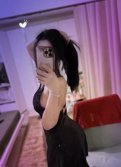 Dana New Girl Available - puta in Al Manama Photo 6 of 25