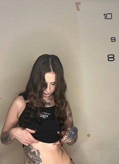 Dana - escort in Bangkok Photo 11 of 15