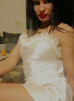 Dana ST - Acompañantes transexual in Beirut Photo 4 of 7