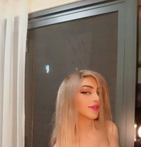 Dana - Transsexual escort in Dubai Photo 1 of 5