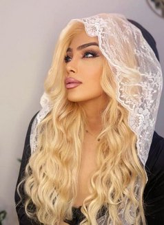 DANA SYRIAN IN DUBAI - Transsexual escort in Dubai Photo 13 of 20