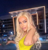 DANA SYRIAN IN Riyadh - Transsexual escort in Riyadh Photo 16 of 20