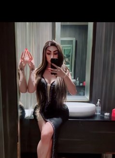 Dana - Transsexual escort in Bangkok Photo 25 of 27