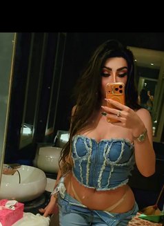 Dana - Transsexual escort in Bangkok Photo 27 of 28