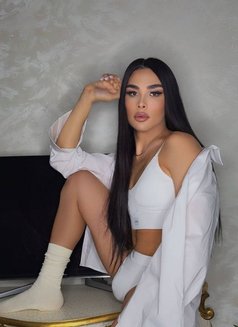 Dana Vip - Transsexual escort in Riyadh Photo 2 of 7