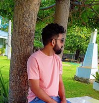 Dananjaya - Male escort in Colombo