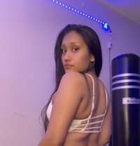 Donna - escort in Tokyo