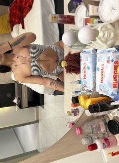 Dani - Transsexual escort in Riyadh Photo 4 of 8