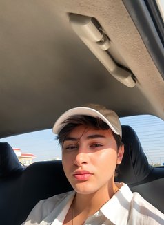 Dani 🤍داني - Male escort in Dubai Photo 3 of 8