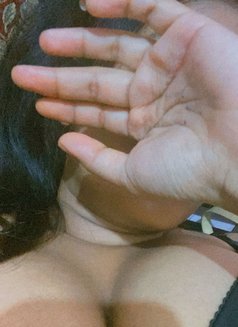 Dani - escort in Mumbai Photo 3 of 4