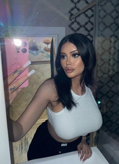 🇷🇺 Dani̇la 🇷🇺 - Transsexual companion in İstanbul Photo 14 of 20