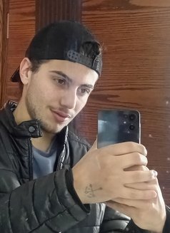 Dani - Male escort in Beirut Photo 4 of 9