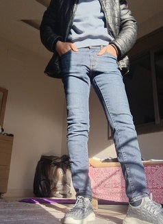 Dani - Male escort in Beirut Photo 8 of 9