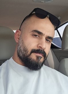 Dani - Male escort in Dubai Photo 1 of 3