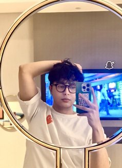 داني DANI - Male escort in Dubai Photo 3 of 5