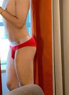 داني DANI - Male escort in Dubai Photo 5 of 8