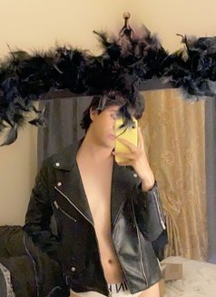 داني DANI - Male escort in Dubai Photo 6 of 8