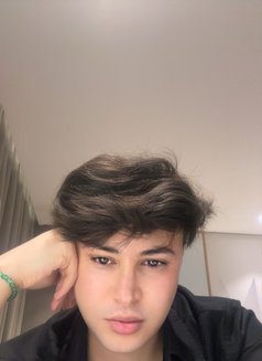 داني DANI - Male escort in Dubai Photo 7 of 8