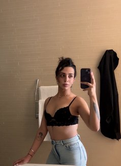 Dani1lyd - Transsexual escort in Amman Photo 13 of 13