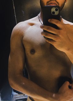Danial - Male adult performer in Kolkata Photo 1 of 2