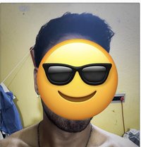 Danial - Intérprete masculino de adultos in Kolkata