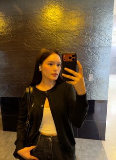 Celine - escort in Taipei Photo 5 of 6