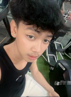 Daniel 8 Inchi Hard and Strong Stamina - Acompañantes masculino in Bali Photo 9 of 9