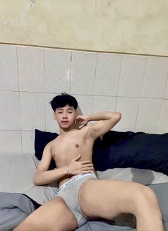 Daniel 8 Inchi Hard and Strong Stamina - Acompañantes masculino in Bali Photo 8 of 10