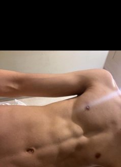 Daniel - Male escort in New Delhi Photo 1 of 5