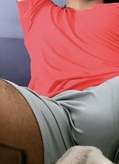Daniel Jayawardane - The Hunk is Back - Male escort in Colombo Photo 3 of 4