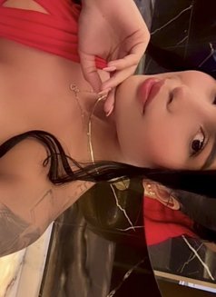 Daniela - escort in Dubai Photo 6 of 10
