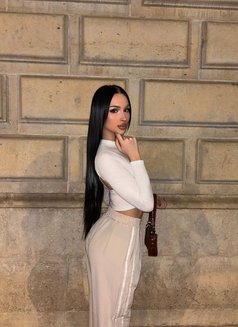 DANIELA ESPAÑOLA - Transsexual escort agency in Barcelona Photo 7 of 7