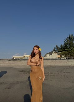Danièla - escort in Makati City Photo 1 of 5