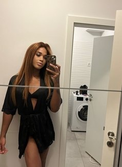 Daniela - Transsexual escort in Ljubljana Photo 2 of 4