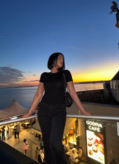 Daniela Moor - Transsexual escort in İstanbul Photo 8 of 10
