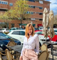 Emma Venezuelan agency Diversa - escort in Kuwait