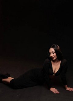 Daniella - escort in Hong Kong Photo 2 of 5