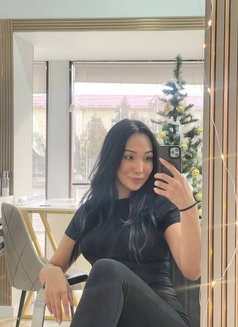 Daniella - escort in Hong Kong Photo 4 of 5