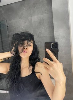 Daniella - escort in Hong Kong Photo 5 of 5