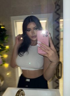 Daniella Mour - Transsexual escort in Riyadh Photo 12 of 18