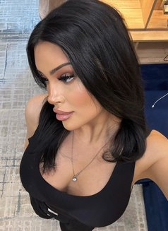 Daniella Mour - Transsexual escort in Riyadh Photo 13 of 18
