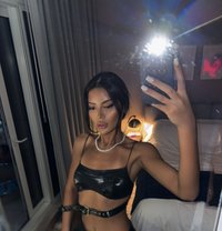 Daniella Mour - Transsexual escort in Riyadh Photo 25 of 30