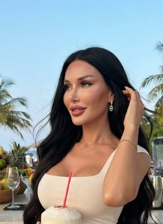 Daniella - escort in Muscat Photo 14 of 15