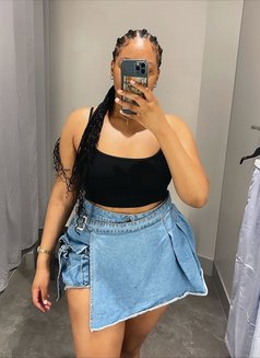 Daniellabanty23 - escort in Muscat Photo 4 of 8