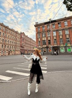 Danielle - escort in Hong Kong Photo 1 of 8