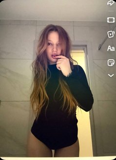 Danielle - escort in Hong Kong Photo 2 of 8