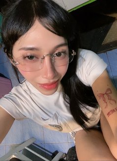 Danielle - Transsexual escort in Manila Photo 1 of 1