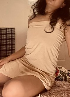 Danielle - Transsexual escort in Bangalore Photo 7 of 9